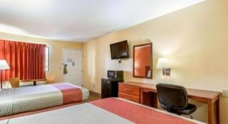 Rodeway Inn & Suites - 6