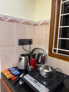 Wavenest - Beachfront Villa at Pearl Beach ECR - 3