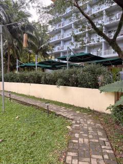 Beach condos at Pico de Loro Cove & possible Beach Club Access & Wi-Fi & Netflix, 42-50''TVs with Uratex beds & pillows, equipped kitchen, balcony, parking, guest registration fee is not included - 5