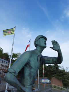 Stadtwohnung ElbGlück grosses Appartement mit eigenem Parkplatz - 0