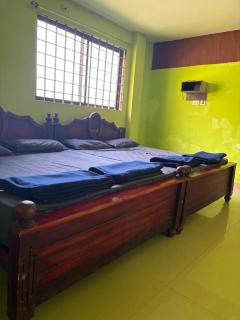 Silver Rock Cottage Valparai - 4