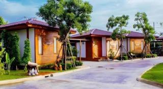 111 Resort and Spa - 9