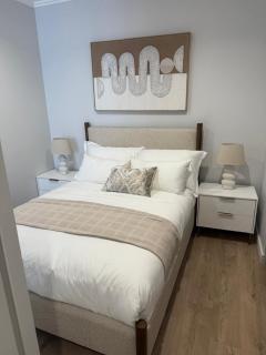 Ellipse Luxary Apartment - 4