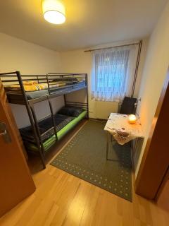 Haus in Stadtnähe, gratis Parkplätze - 2