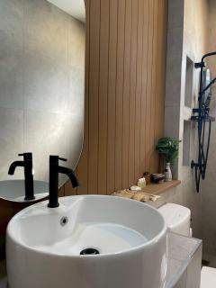 Kiyomizu Onsen & Glamping Resort Saraburi - 4