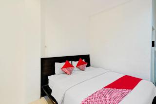 OYO 90450 Sentra Inn - 0