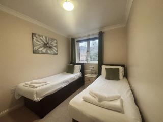 Comfortable 2 Bedroom Apartment in Bracknell - 8