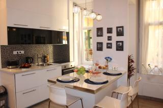 Opposite thermal bath, city centre, 2 bed, 2 bath - 6