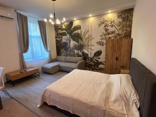 Quiet Luxury Oasis near Szimpla - Balcony & Spa - 0