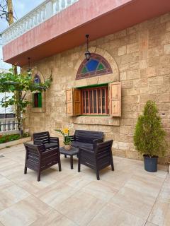 Two bedroom in Batroun Souq steps to Phoenician wall - 8