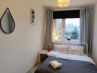 Grunwald Spacious Apartment by BookingHost - 5