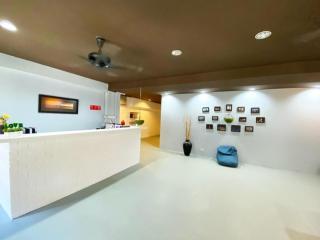 OYO 89398 Doorbellz - 9