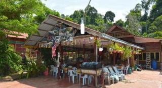 OYO 90630 Mat Leon Village - 9