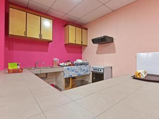 OYO 90672 De Paradise Turtle Hotel - Kertih - 7