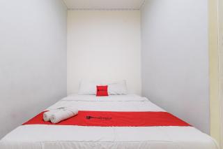 RedDoorz @ Balaraja Centre Plaza - 3