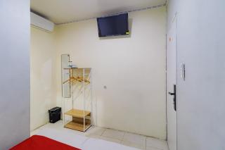 RedDoorz @ Balaraja Centre Plaza - 7