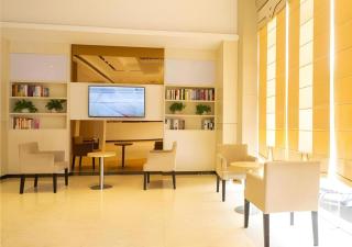 JTOUR Inn Xiantao Shopping Mall Pedestrian Street - 8