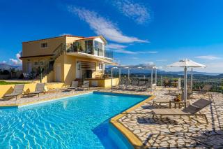 Ionian Balcony Hotel Apartments - 9