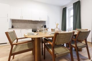 Luxury City Center Suite - 5