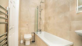 The Cheltenham Suites - Stunning 2 Bed Apartment - 6