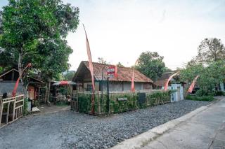 Hotel O Putroyono Homestay - 8
