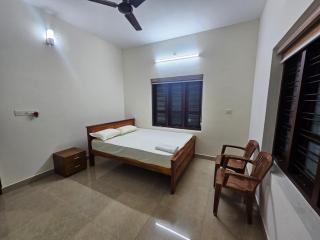 Madonna Meadows Holiday Home - 8