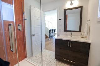 Chalet Élios , Private Hot Tub & Games, Ski - 3