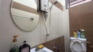 Taman Banang Ria Simple Homestay - 7