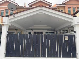 Taman Banang Ria Simple Homestay - 3