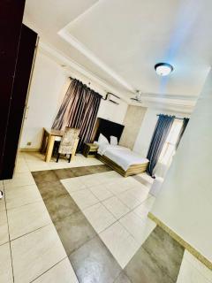 Grandeals Place hotel - 4