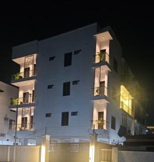 Mauxworth Homes and Apartments - 9