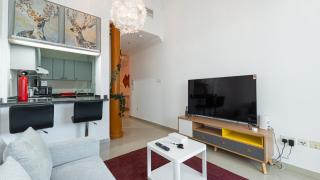 Cosy 1 Bedroom Marina Apartment - 1