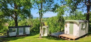 Petit a Petit - gypsy wagons and Bell tents in the Bourgogne - 0