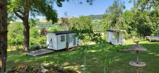 Petit a Petit - gypsy wagons and Bell tents in the Bourgogne - 4