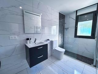 Villa Plutó, modern with pool and garden - 2