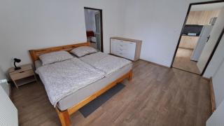 Byt v okolí Okoře, nedaleko Prahy a letiště - 6