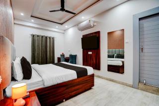 Collection O Kotdwar Railway Junction Formerly K Square - Kotdwāra - 8