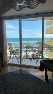 Marbella front line with views - 7