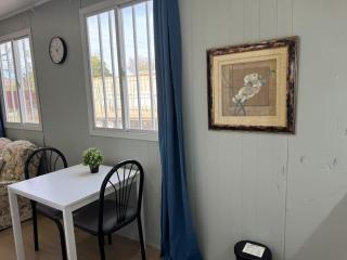 MetaWiseBnB 1B next to Monash w AC WiFi Kitchen - 6