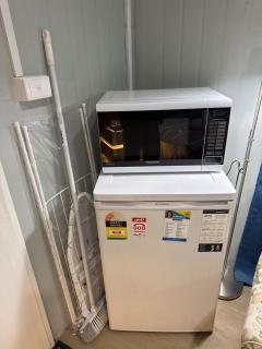 MetaWiseBnB 1B next to Monash w AC WiFi Kitchen - 2