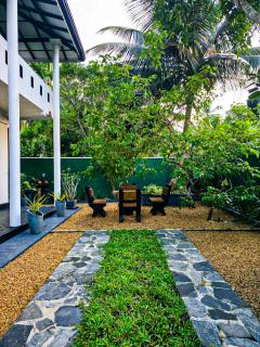 Oni Omi Vlla Hikkaduwa - 9