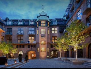 The historical Posthallen in the heart of Oslo - 0