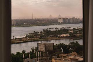 Nile Nostalgia 3-Bedroom Riverside Escape - Il Cairo - 1