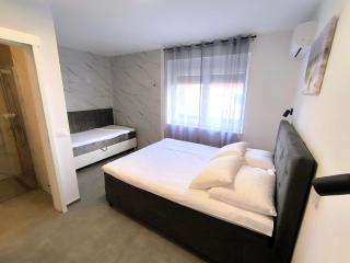 Royal place - Nin - 9