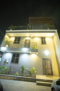 5 Bedroom in East Legon Trassaco - 0