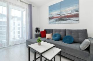 Comfortable Apartment with Access to the Gym and Parking by Noclegi Renters - 5