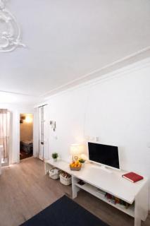 Casa Bianca - Centro Città e due minuti a piedi dalla Metro - 1