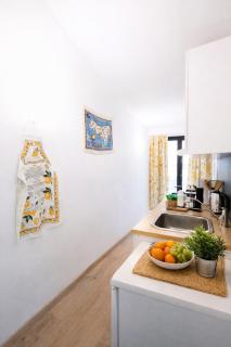 Casa Bianca - Centro Città e due minuti a piedi dalla Metro - 7