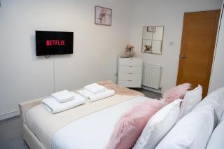 Easy Central Stay - Families, Work & Long Stays - 0