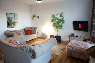 Easy Central Stay - Families, Work & Long Stays - 8